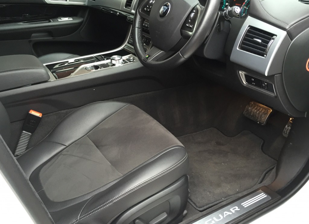 Jaguar XF Heated Seats AV Solutions