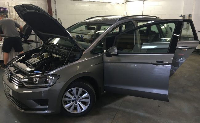 vw-golf-workshop-heated-seat-fitting