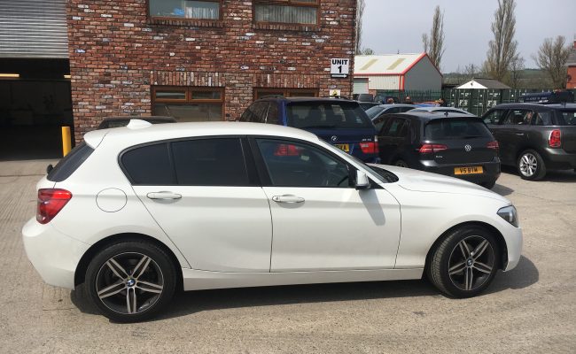 alpine-white-bmw-1-series