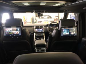 tablet-screens-range-rover