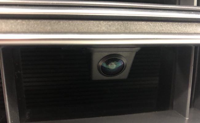 audi-sq5-front-wedge-style-camera