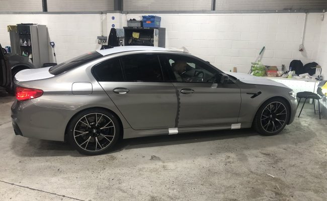 avs-bmw-m5-tracker-installation