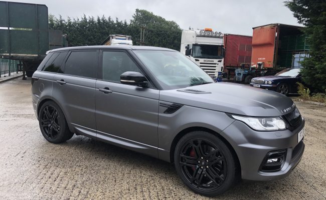 grey-range-rover-sport-workshop