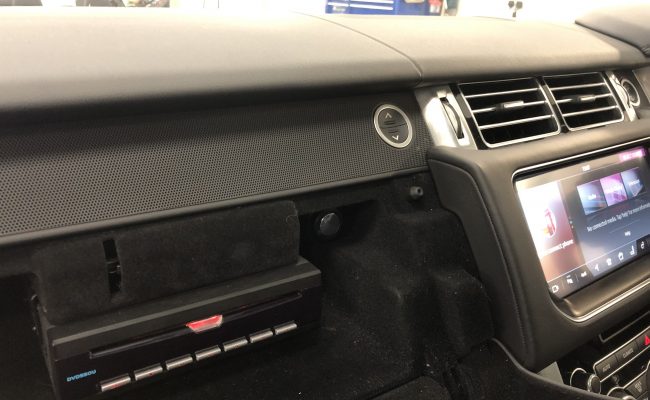 cko-dvd-player-glovebox