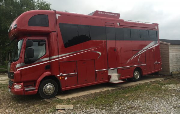 Horse box Parrot MKI9200 & CAT5 tracking system
