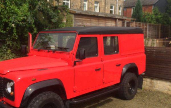Land Rover Defender GPS tracking system