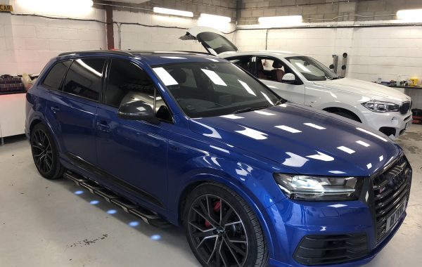 Audi Q7 Brabus style puddle lights