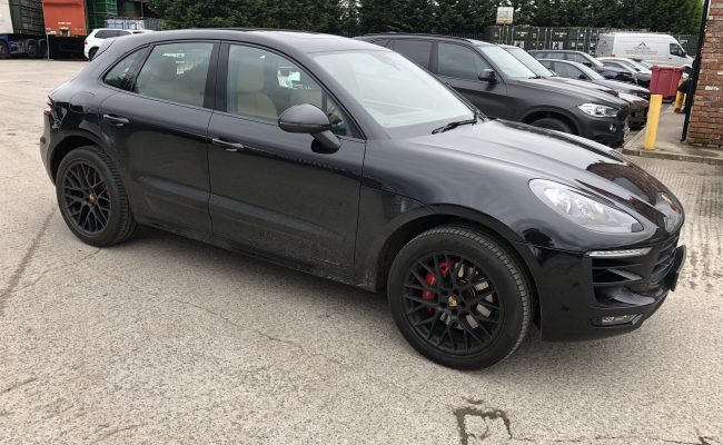 heated-seat-fitting-porsche-cayenne