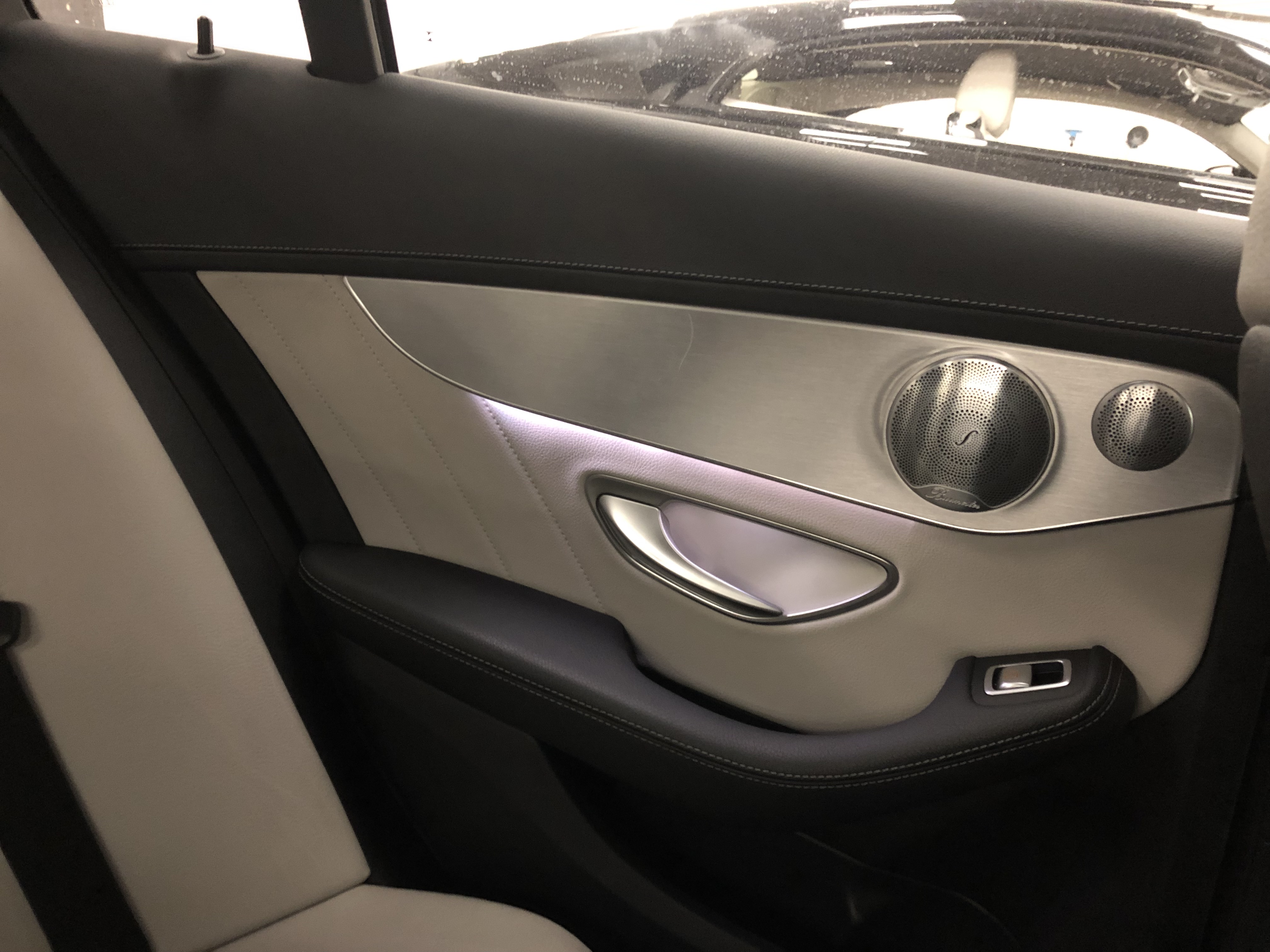 W205 door handle light discount
