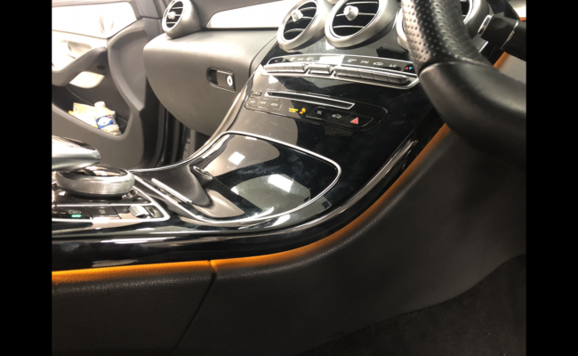 solar-orange-ambient-lighting-mercedes